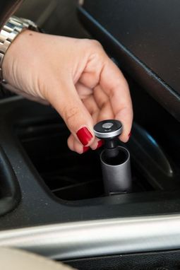 Зарядное устройство автомобильное Lacoust, цвет серебристый - AP781604- Фото №5