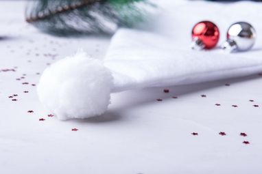 Шапка Діда Мороза Cestilox, колір білий - AP781987-01- Фото №3