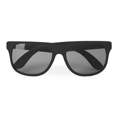 Классические солнцезащитные очки с удобной оправой в матовой отделке и линзами со степенью защиты UV 400, цвет черный - SG8103S102- Фото №1