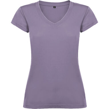 Женская футболка с короткими рукавами, горловиной с V-образным вырезом и окантовкой в рубчик, цвет лавандовий - CA664601268- Фото №1