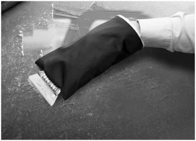 Скребок для льда Colt с рукавичкой, цвет сплошной черный - 10415701- Фото №5