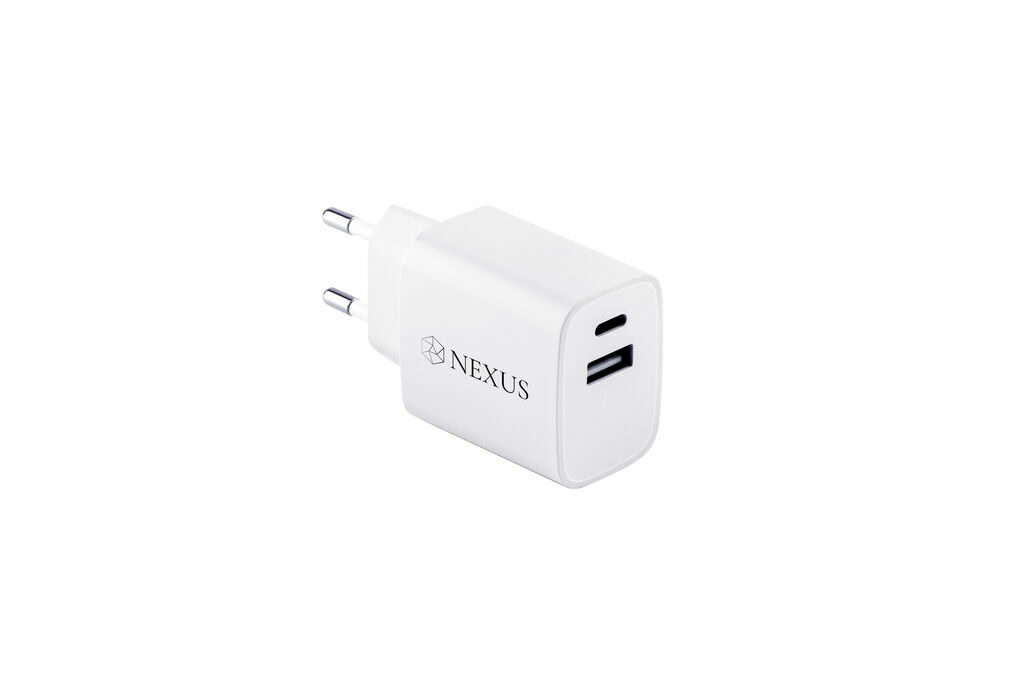 WEGENER Адаптер живлення з портом USB-A потужністю 18 Вт та USB-C потужністю 20 Вт із переробленого АБС-пластику (100% rABS) білий - 97186-106- Фото №4 WEGENER Адаптер живлення з портом USB-A потужністю 18 Вт та USB-C потужністю 20 Вт із переробленого АБС-пластику (100% rABS) білий - 97186-106- Фото №4