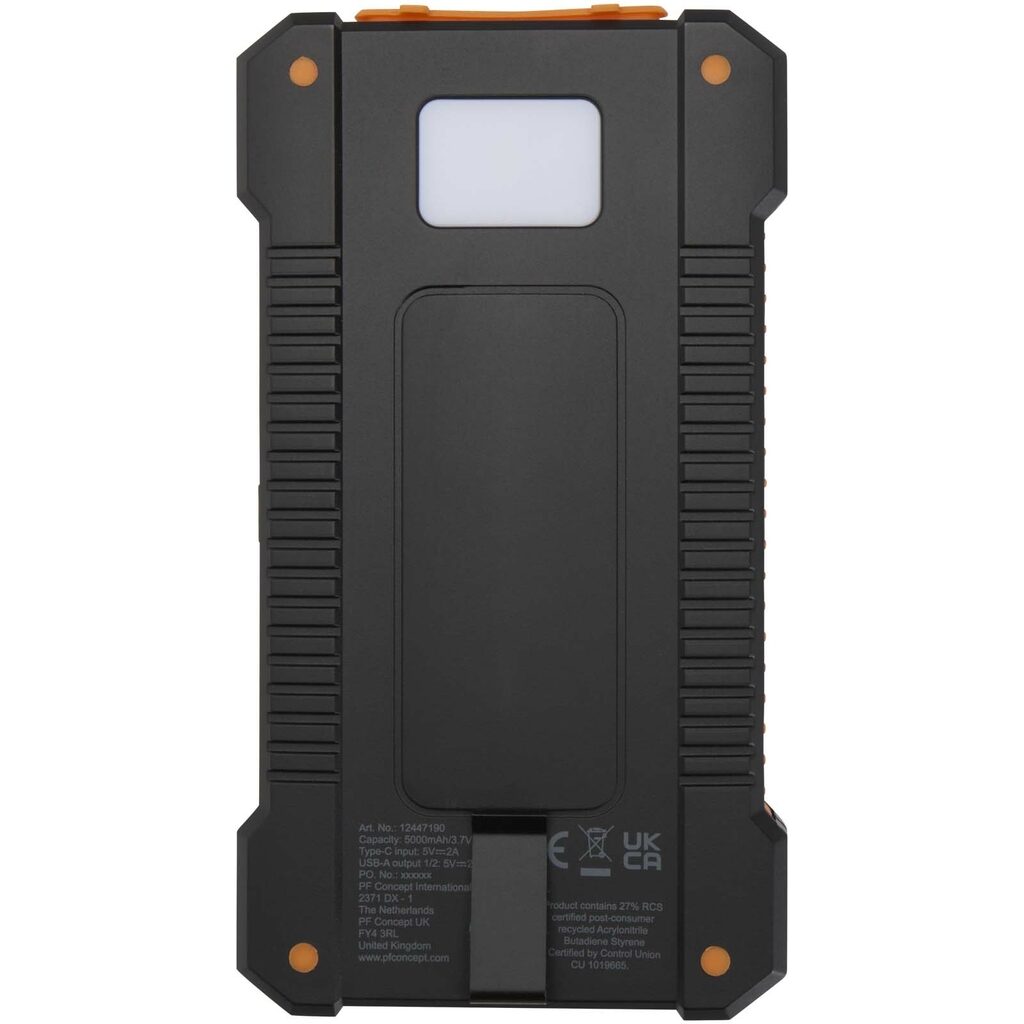 Altair 5000 мАч 10 Вт прочное портативное зарядное устройство из переработанного пластика с солнечной батареей и встроенным фонариком сплошной черный - 12447190- Фото №5
